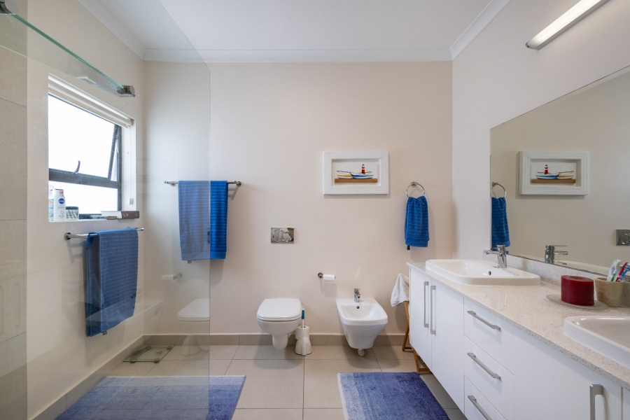 2 Bedroom Property for Sale in Keurboomstrand Western Cape